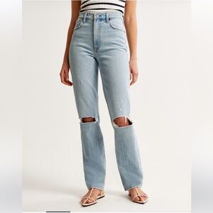 A&F Ultra High Rise 90s Straight Jean